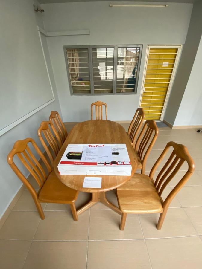 Entire Residential Home•Jia Residences Bkt Serdang沙登温暖的家 Seri Kembangan Zewnętrze zdjęcie