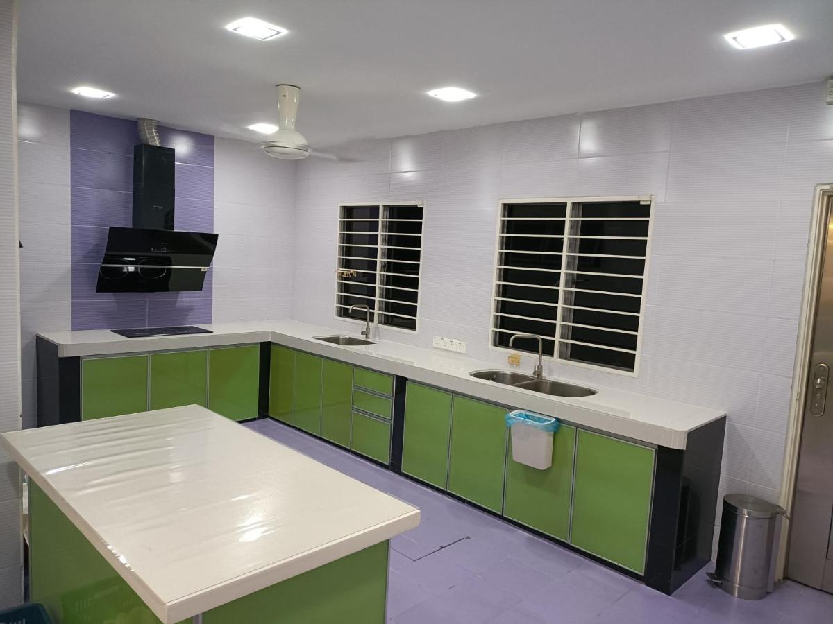 Entire Residential Home•Jia Residences Bkt Serdang沙登温暖的家 Seri Kembangan Zewnętrze zdjęcie