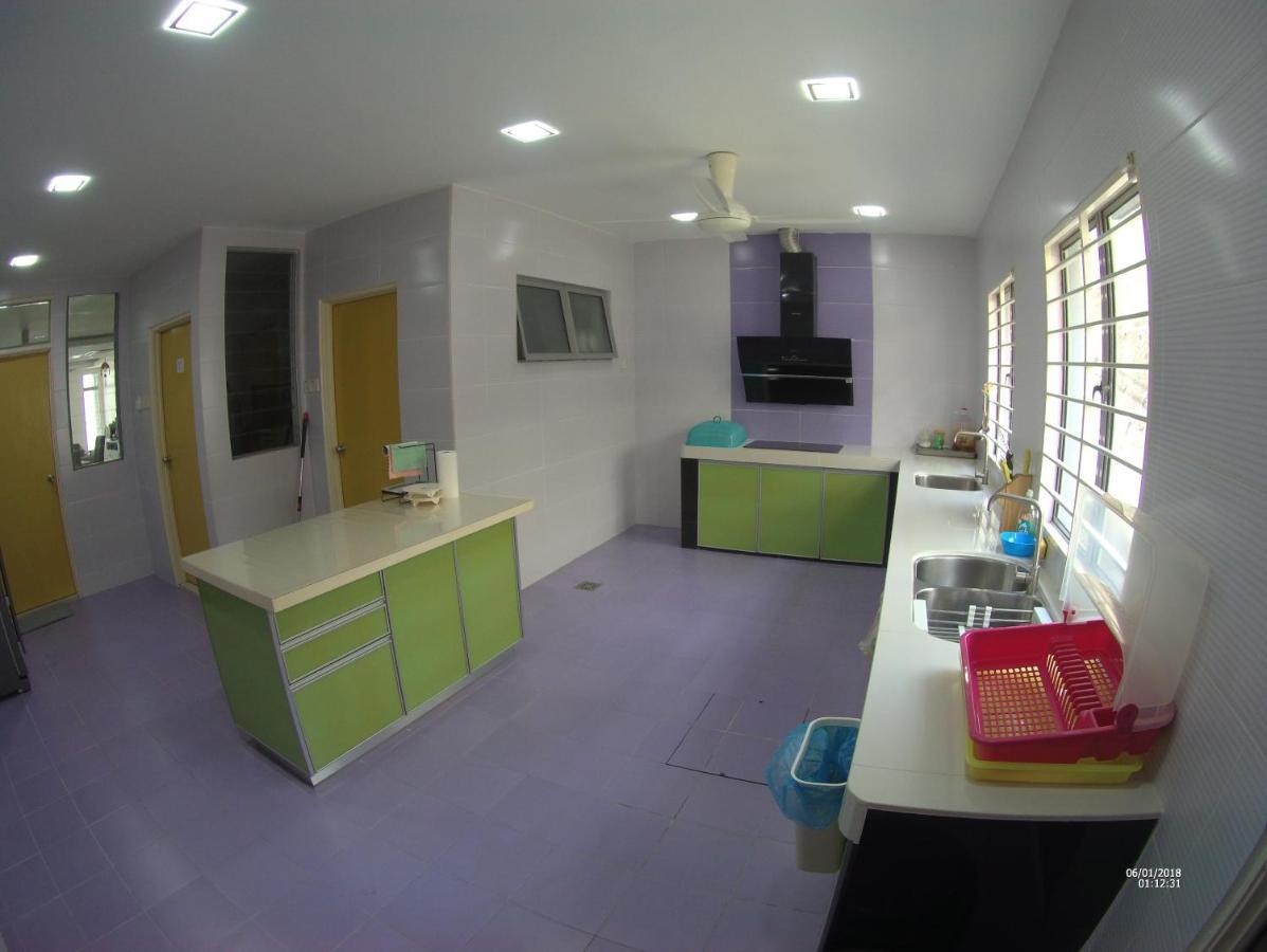 Entire Residential Home•Jia Residences Bkt Serdang沙登温暖的家 Seri Kembangan Zewnętrze zdjęcie