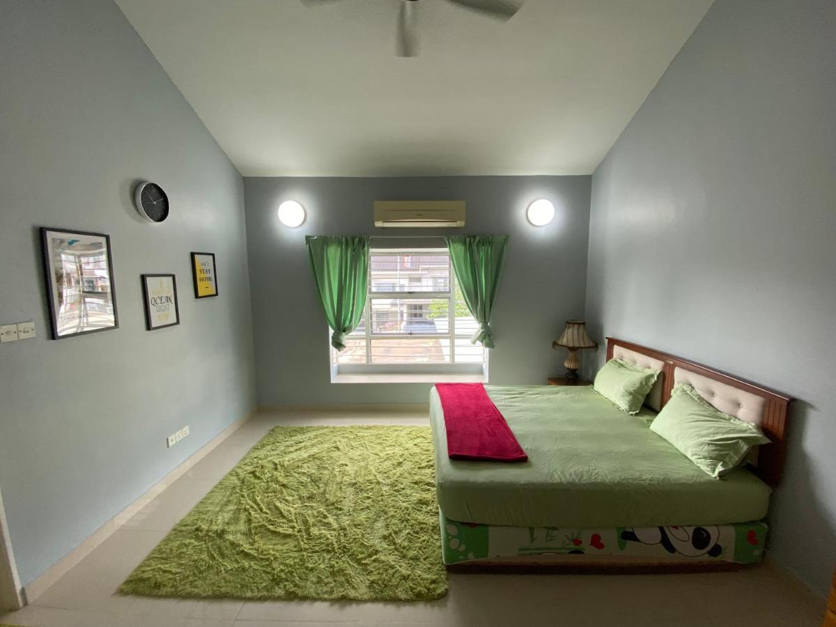 Entire Residential Home•Jia Residences Bkt Serdang沙登温暖的家 Seri Kembangan Zewnętrze zdjęcie