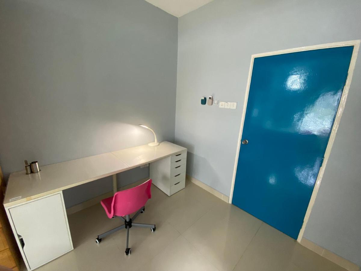 Entire Residential Home•Jia Residences Bkt Serdang沙登温暖的家 Seri Kembangan Zewnętrze zdjęcie
