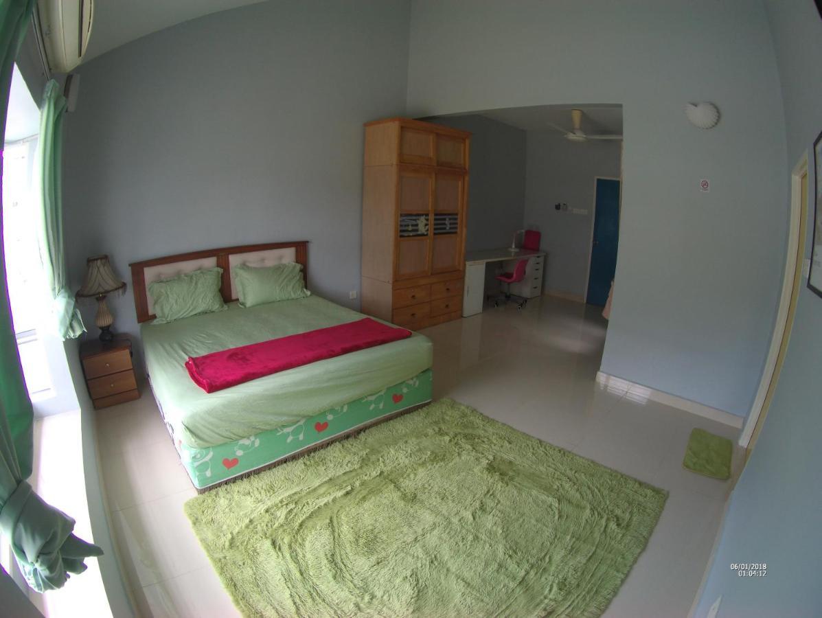 Entire Residential Home•Jia Residences Bkt Serdang沙登温暖的家 Seri Kembangan Zewnętrze zdjęcie