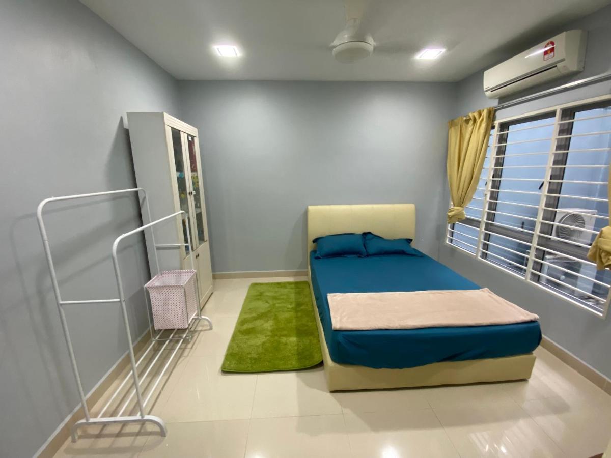 Entire Residential Home•Jia Residences Bkt Serdang沙登温暖的家 Seri Kembangan Zewnętrze zdjęcie