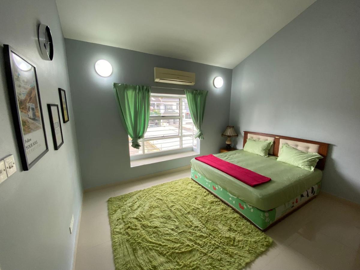 Entire Residential Home•Jia Residences Bkt Serdang沙登温暖的家 Seri Kembangan Zewnętrze zdjęcie