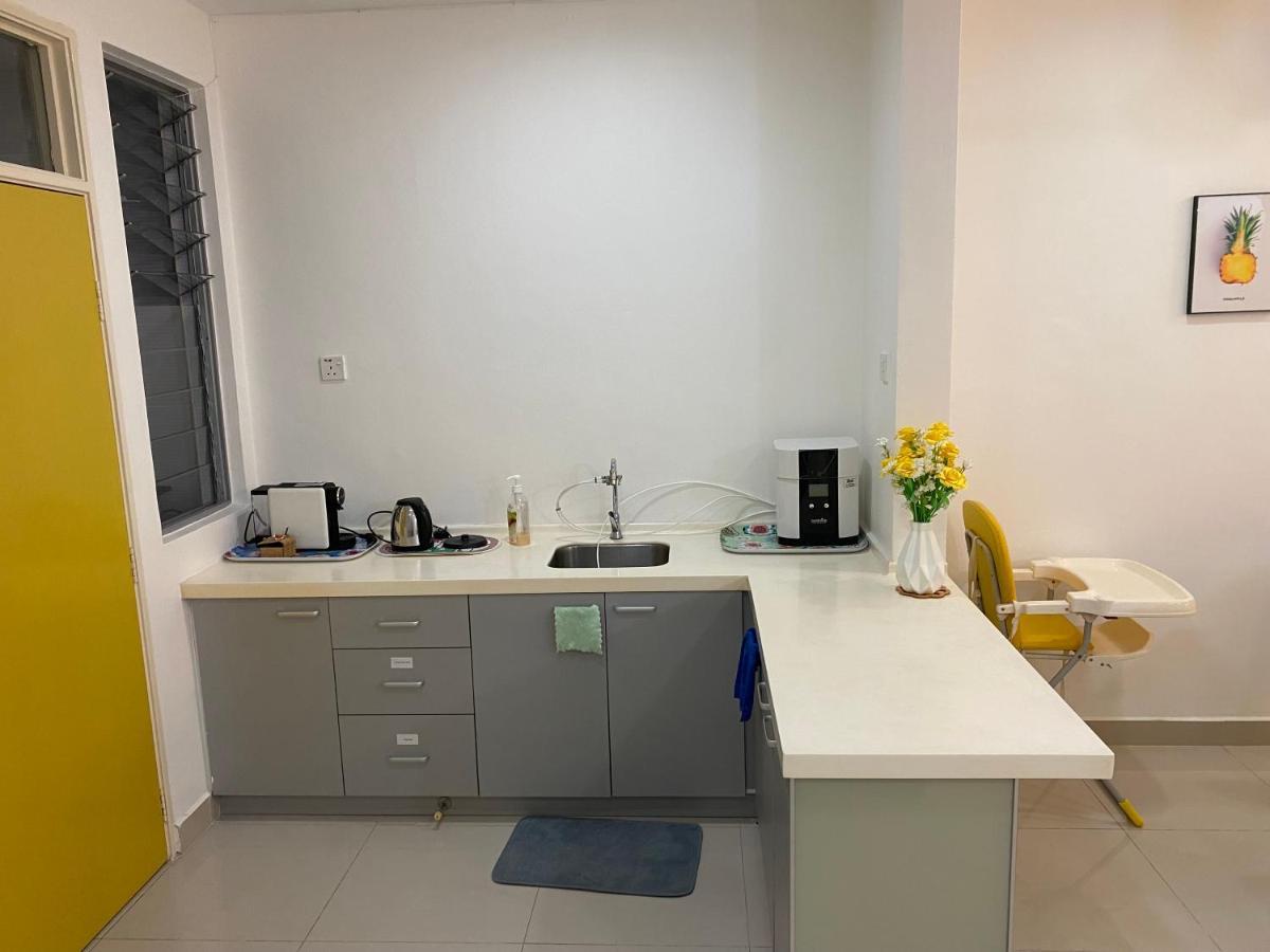 Entire Residential Home•Jia Residences Bkt Serdang沙登温暖的家 Seri Kembangan Zewnętrze zdjęcie