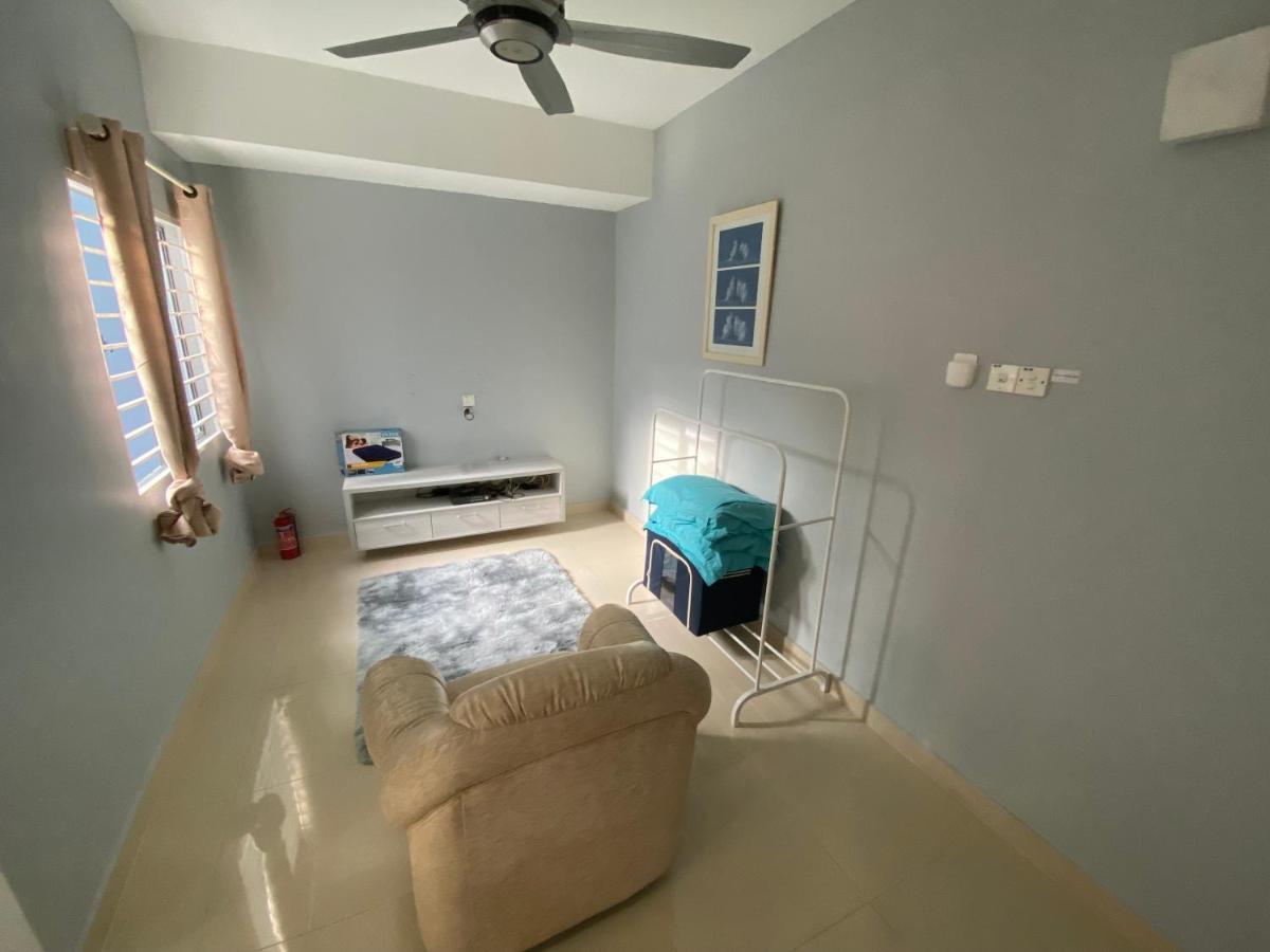 Entire Residential Home•Jia Residences Bkt Serdang沙登温暖的家 Seri Kembangan Zewnętrze zdjęcie
